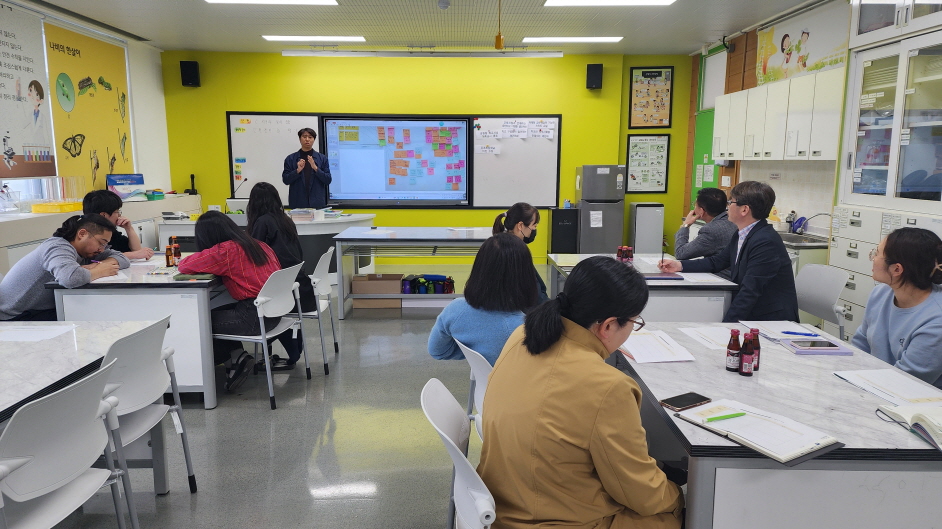 강원형 학교시설 개축 사전기획 2차 협의회 사진